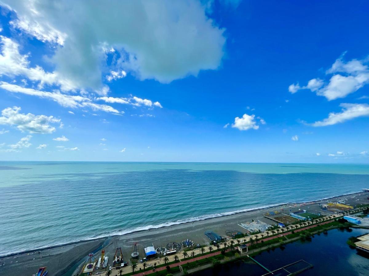 Orbi City Hotel Sea View Batumi Exterior photo